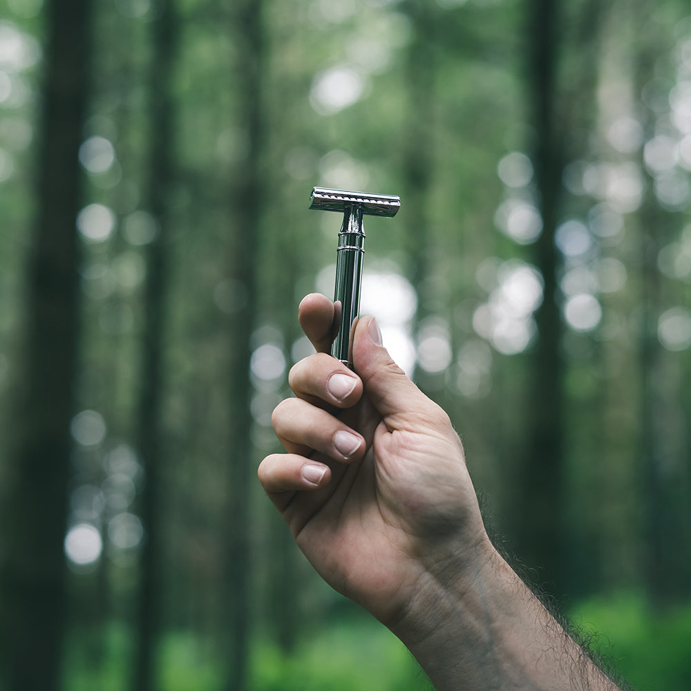 Eco-Friendly Double-Edged Scimitar Razor by The Bluebeards Revenge